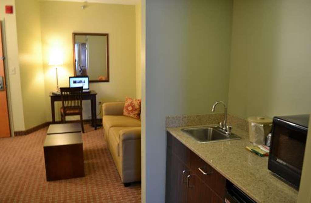 Euro-Suites Hotel Morgantown Quarto foto